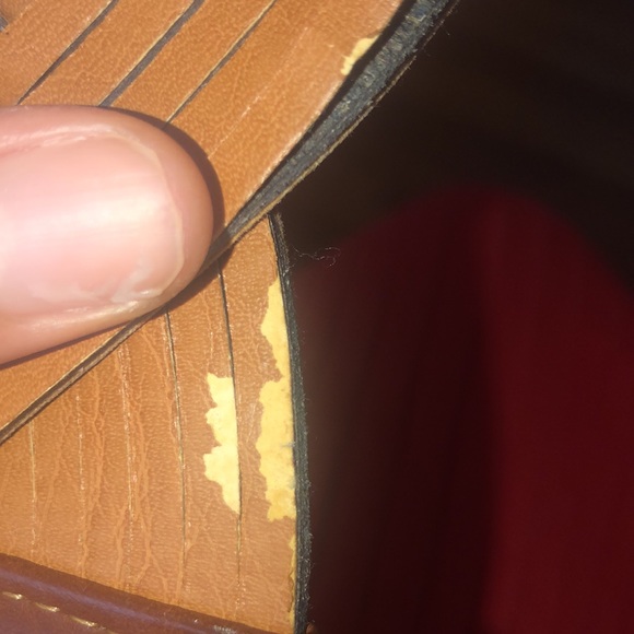 EUC belt with tan weaving pattern and gold buckle front closure - Picture 4 of 5